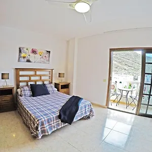 https://casa-el-cercado.tenerifehoteles.net